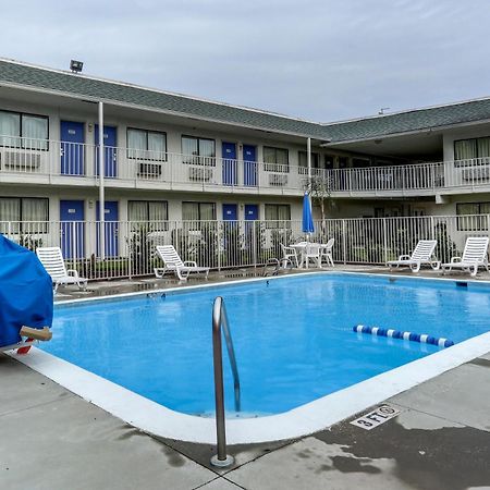 Motel 6-Port Allen, La - Baton Rouge Bagian luar foto